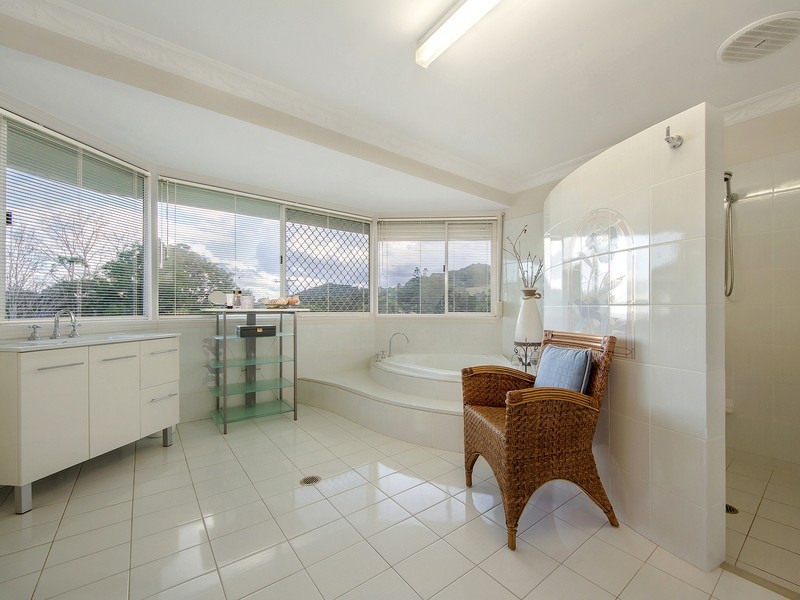 8 Balfours Road, Terranora NSW 2486