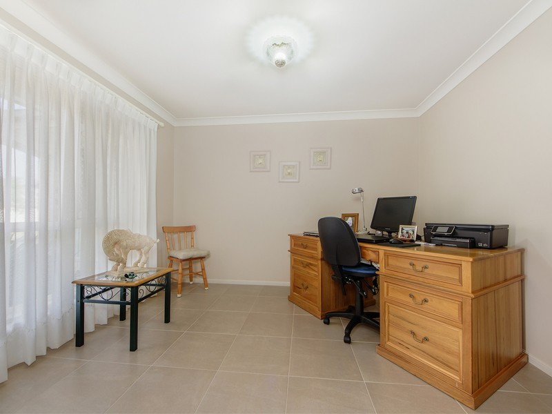 70 Riversdale Boulevard, Banora Point NSW 2486