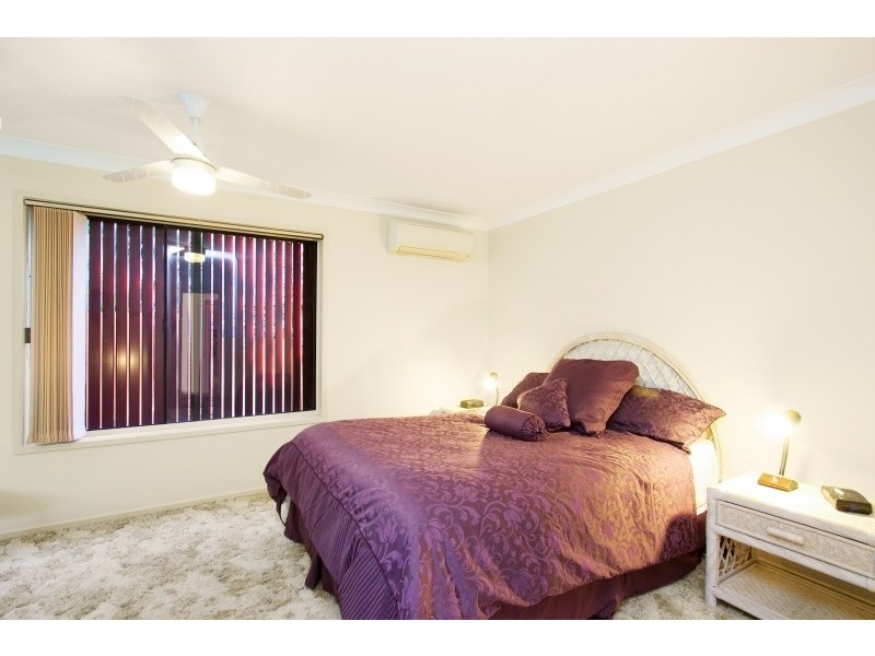 4 Mibbin Parade, Banora Point NSW 2486