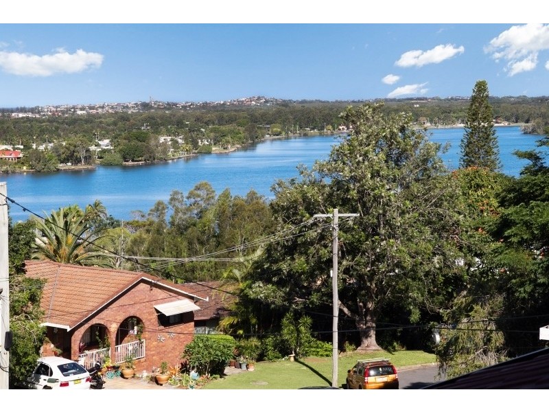 4 Mibbin Parade, Banora Point NSW 2486