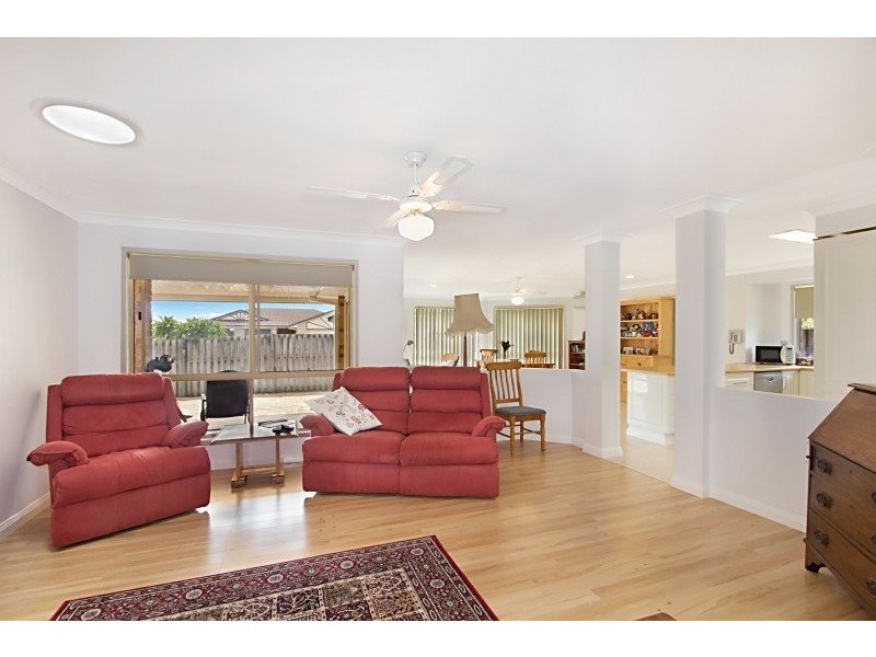 66 Winders Place, Banora Point NSW 2486