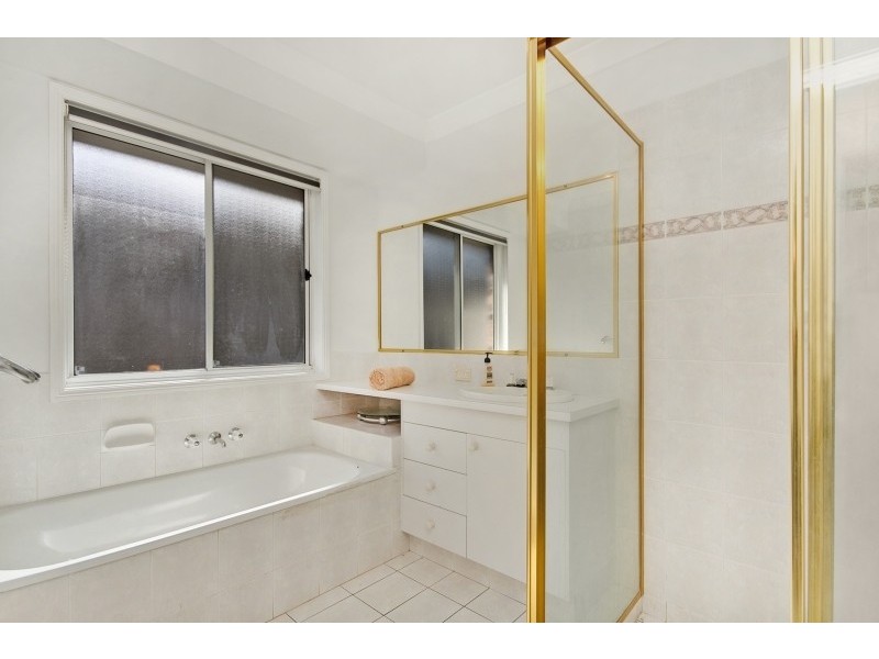 31 Shamrock Avenue, Banora Point NSW 2486