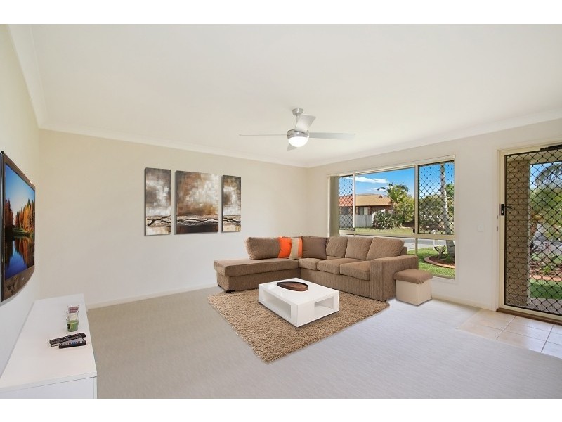 1/6 Kingston Drive, Banora Point NSW 2486