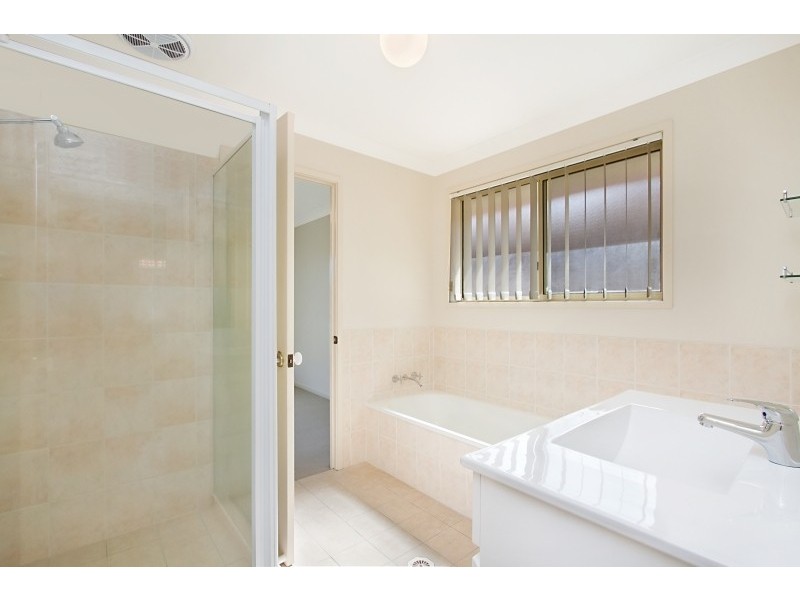 1/6 Kingston Drive, Banora Point NSW 2486