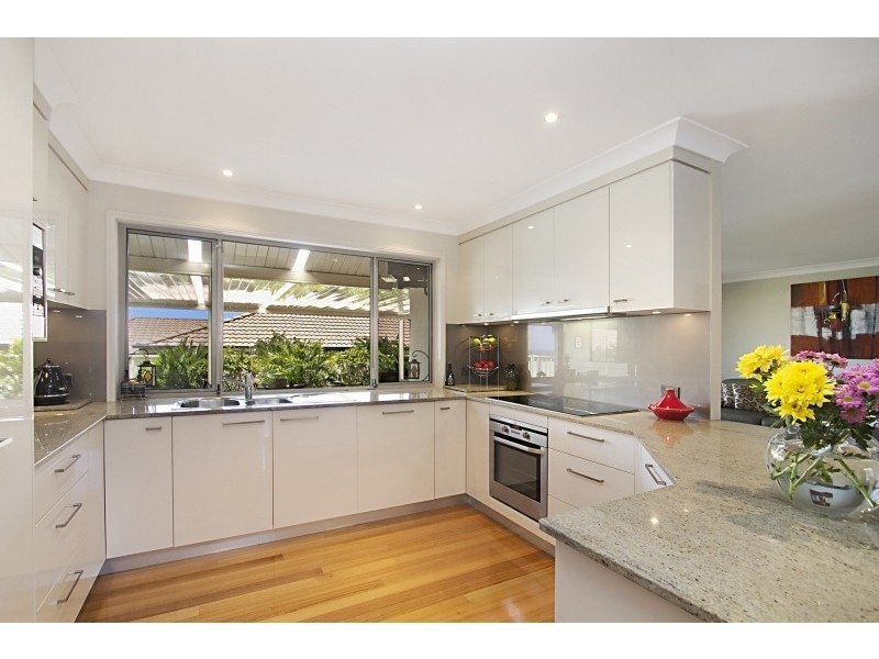 15 Oakland Parade, Banora Point NSW 2486