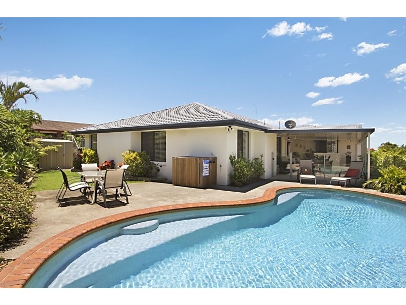 15 Oakland Parade, Banora Point NSW 2486