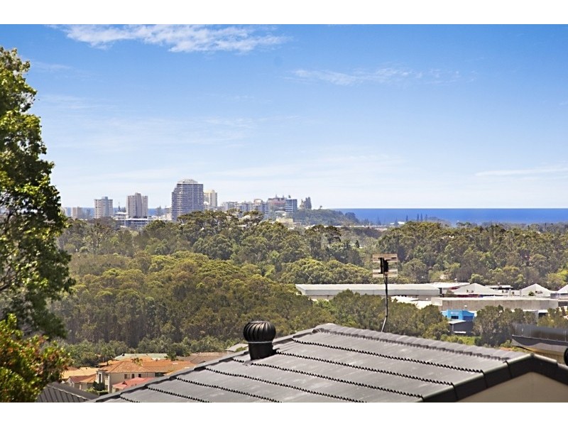 15 Oakland Parade, Banora Point NSW 2486