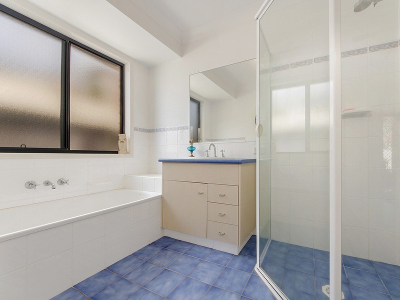 5 Greendale Place, Banora Point NSW 2486