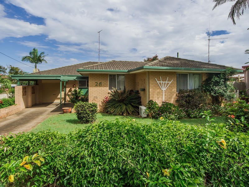 26 Oyster Point Road, Banora Point NSW 2486
