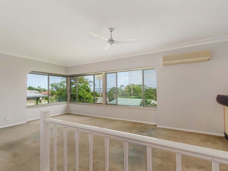 26 Oyster Point Road, Banora Point NSW 2486