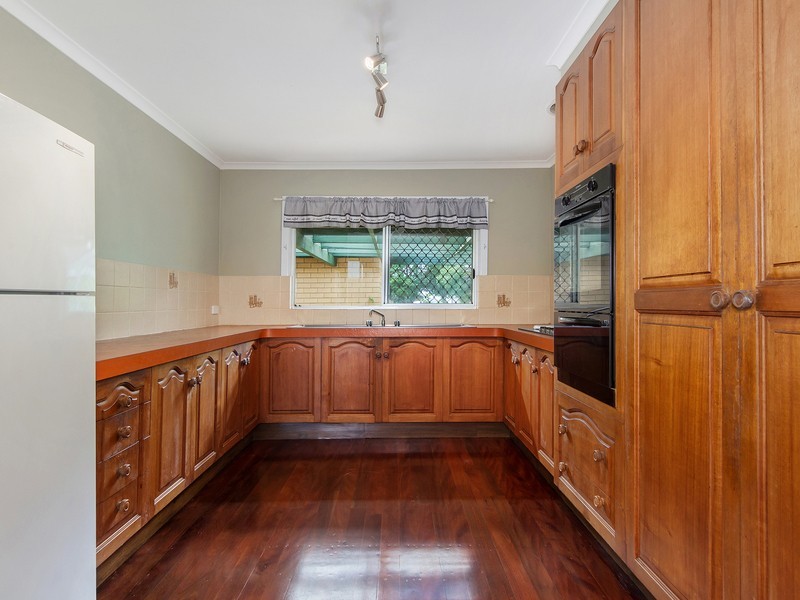 26 Oyster Point Road, Banora Point NSW 2486