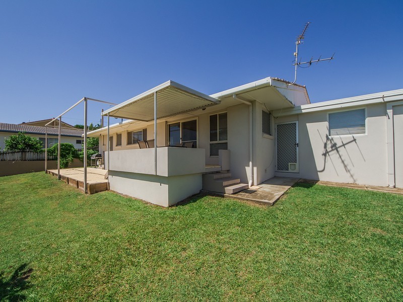 27 Laura Street, Banora Point NSW 2486