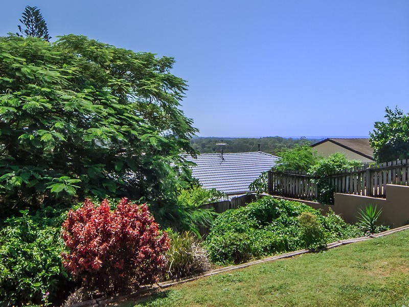 27 Laura Street, Banora Point NSW 2486