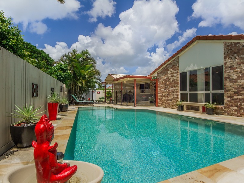 71 Avondale Drive, Banora Point NSW 2486