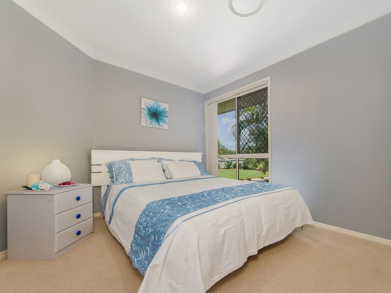 71 Avondale Drive, Banora Point NSW 2486