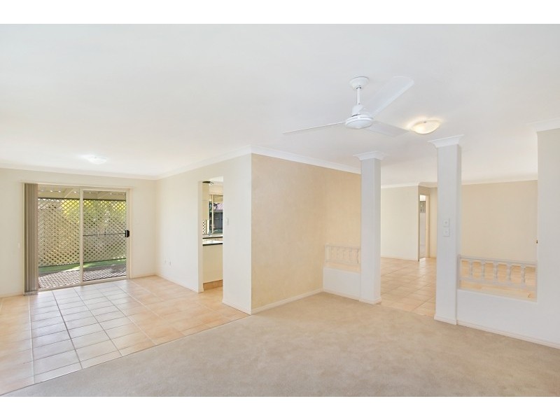 5 New Farm Place, Banora Point NSW 2486