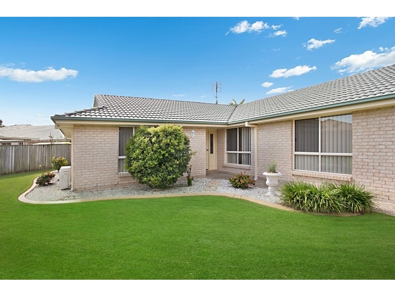 5 New Farm Place, Banora Point NSW 2486