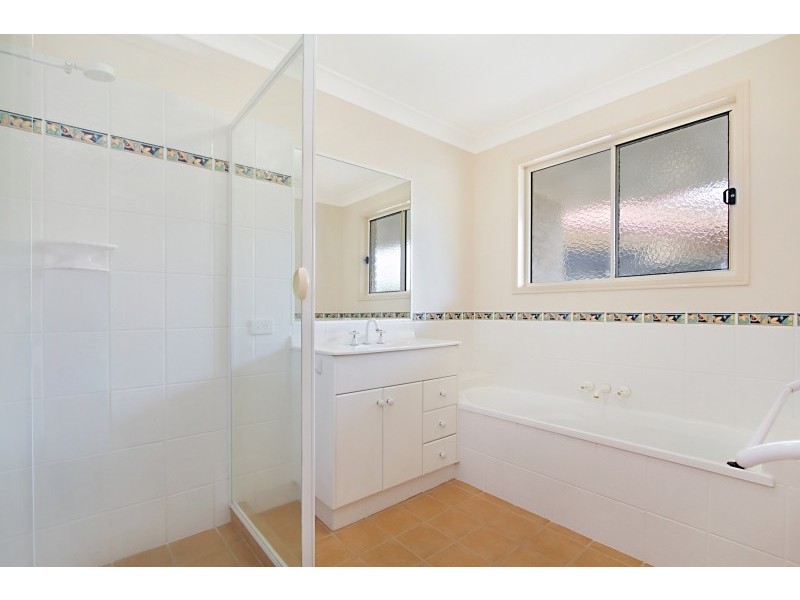 5 New Farm Place, Banora Point NSW 2486