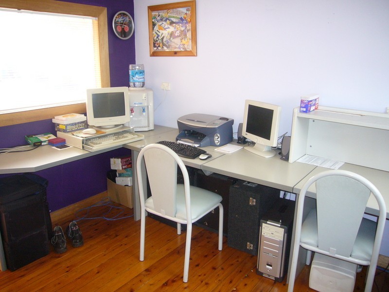 4 Farnham Avenue, Roselands NSW 2196