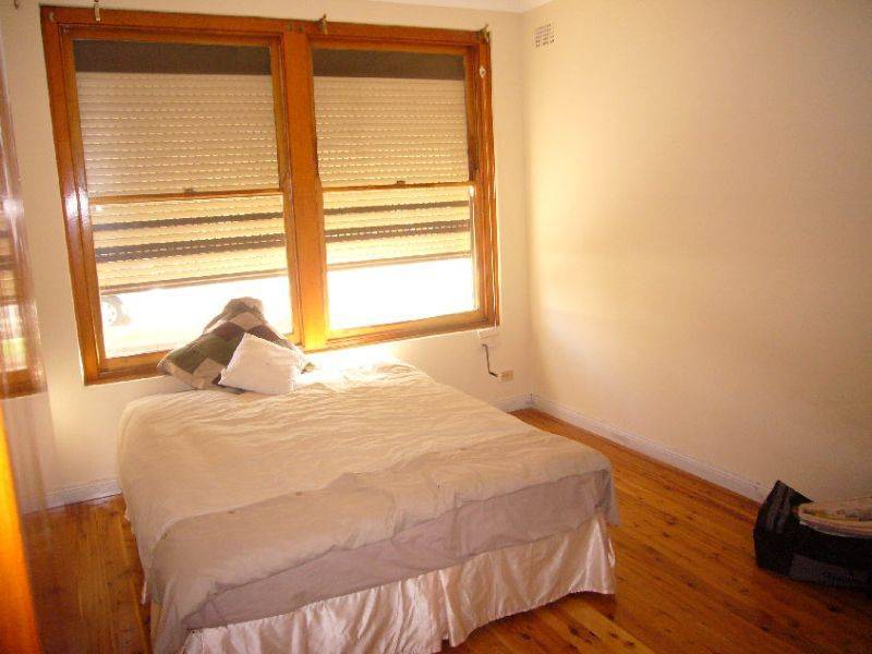 9 Wiggins Avenue, Beverly Hills NSW 2209