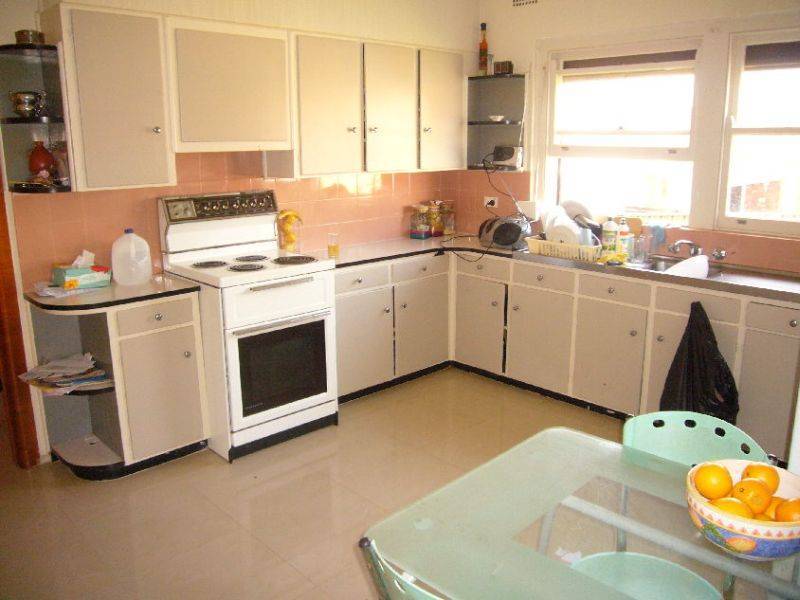 9 Wiggins Avenue, Beverly Hills NSW 2209