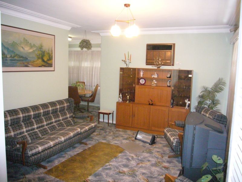 10 Enid  Avenue, Roselands NSW 2196