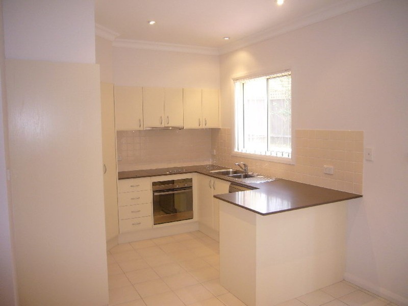 10 Zuttion Avenue, Beverly Hills NSW 2209