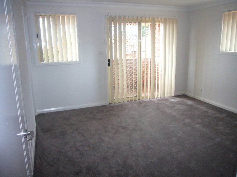 10 Zuttion Avenue, Beverly Hills NSW 2209