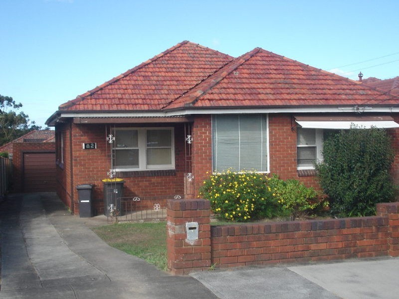 82 Staples Street, Kingsgrove NSW 2208