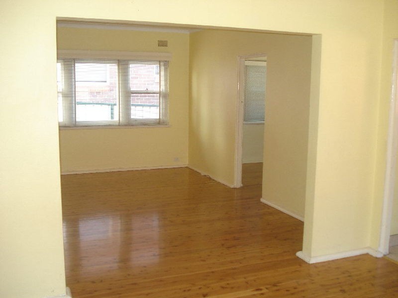 82 Staples Street, Kingsgrove NSW 2208