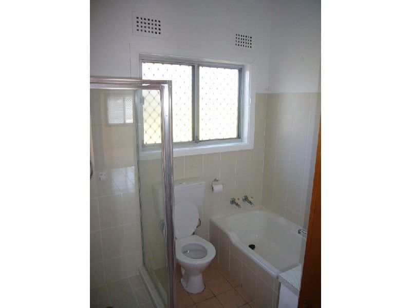 3 Georges Crescent, Roselands NSW 2196