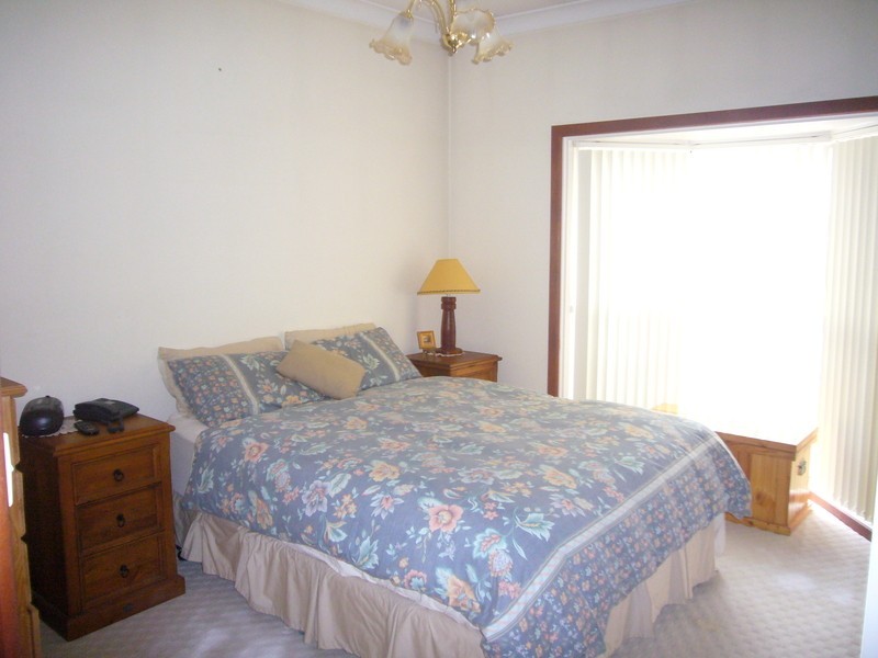 17 Edmund Street, Beverly Hills NSW 2209