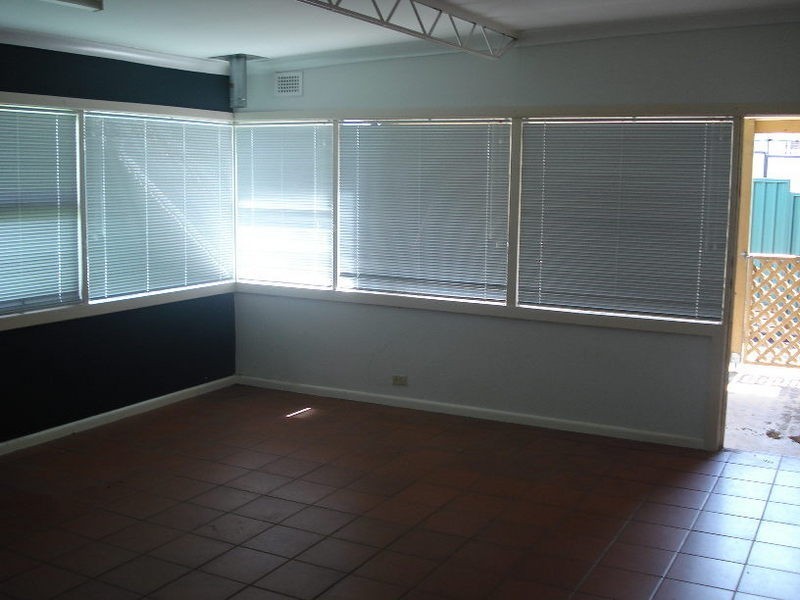 145 Moorefields Road, Roselands NSW 2196