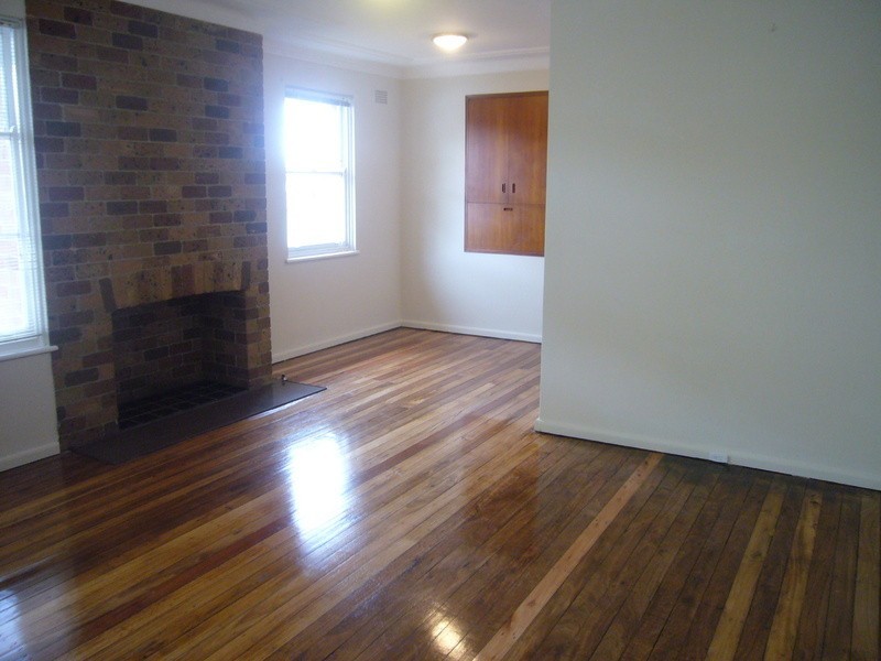 16 Meadowlands Road, Peakhurst NSW 2210