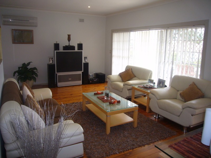 36 Roseview Avenue, Roselands NSW 2196