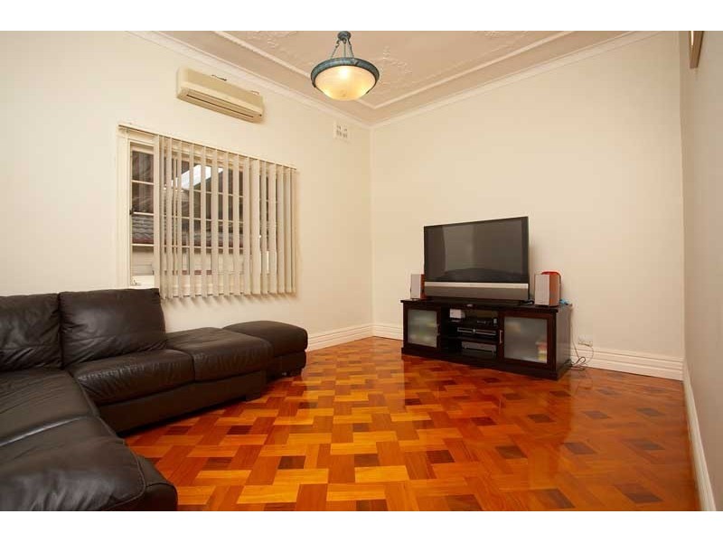 3 Ludgate Street, Roselands NSW 2196