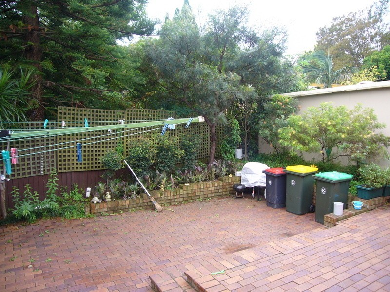 8 Leon Avenue, Roselands NSW 2196