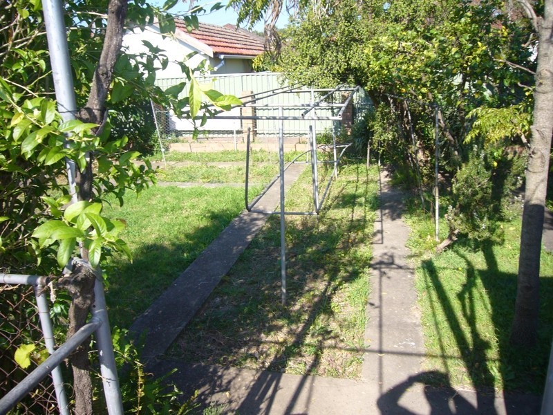 17 Frederick Avenue, Beverly Hills NSW 2209