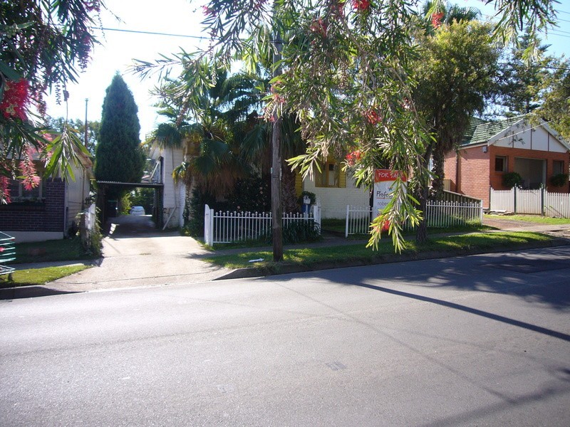 42 Martin Street, Roselands NSW 2196