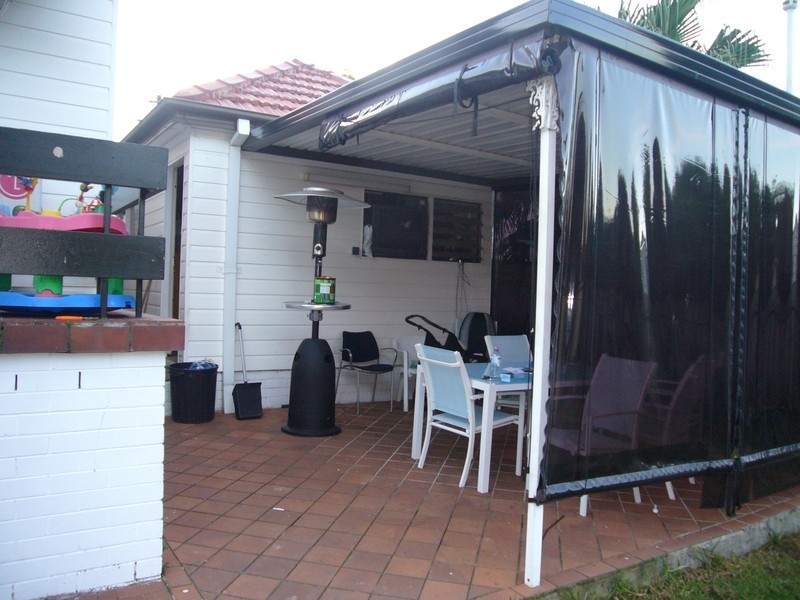 4 Georges Crescent, Roselands NSW 2196