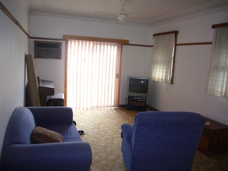 18 Emily Street, Hurstville NSW 2220