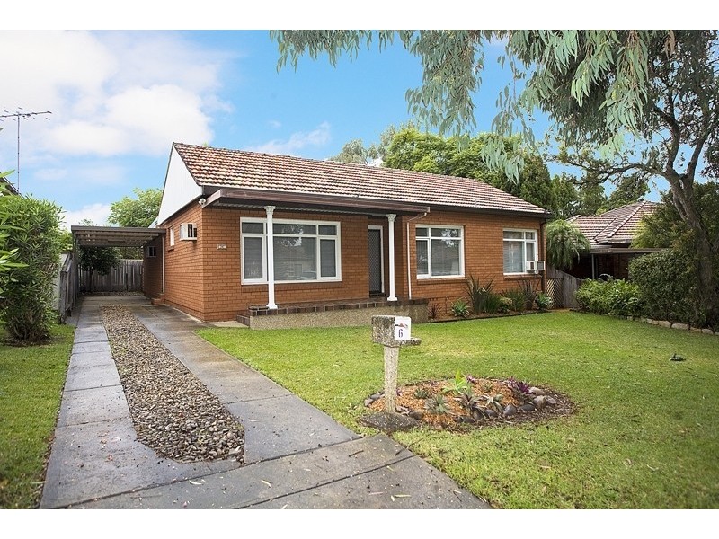 6 Hargraves Avenue, Punchbowl NSW 2196