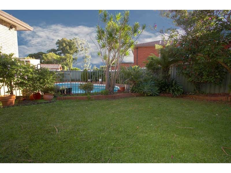 79 Canarys Road, Roselands NSW 2196