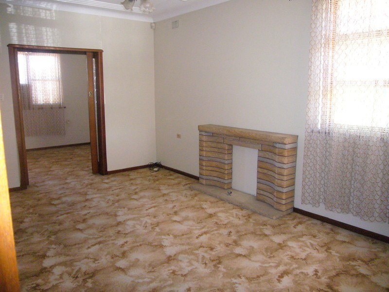 17 Frederick Avenue, Beverly Hills NSW 2209