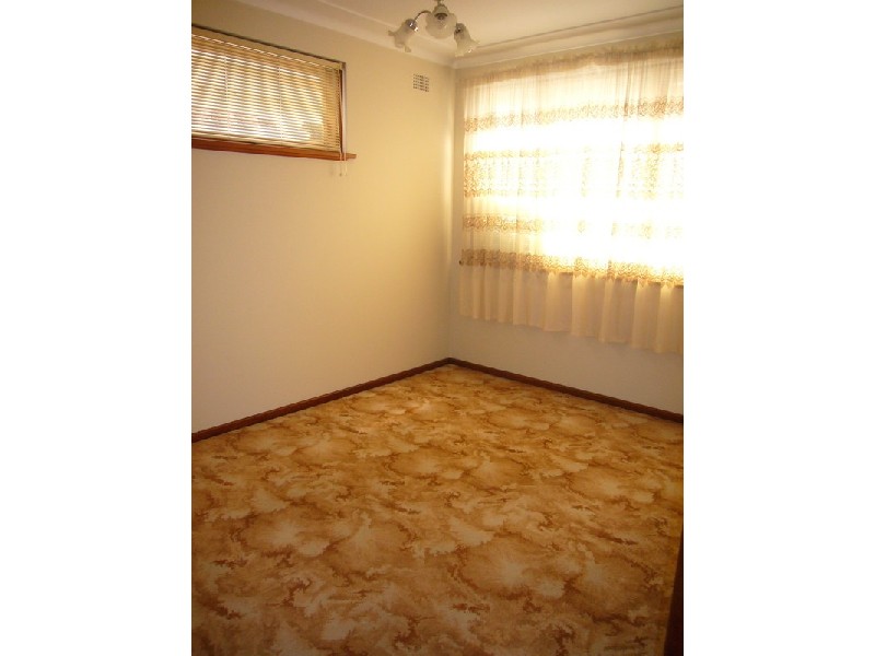 17 Frederick Avenue, Beverly Hills NSW 2209