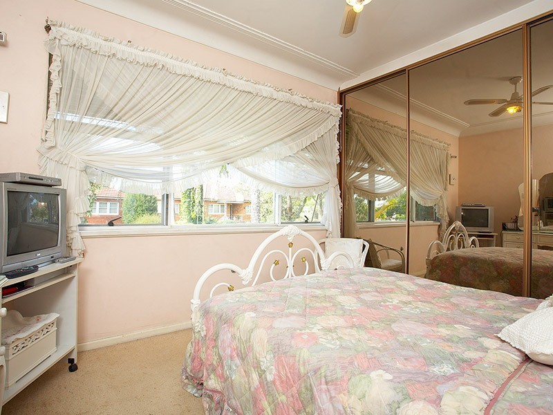 18 Tarrilli Street, Beverly Hills NSW 2209