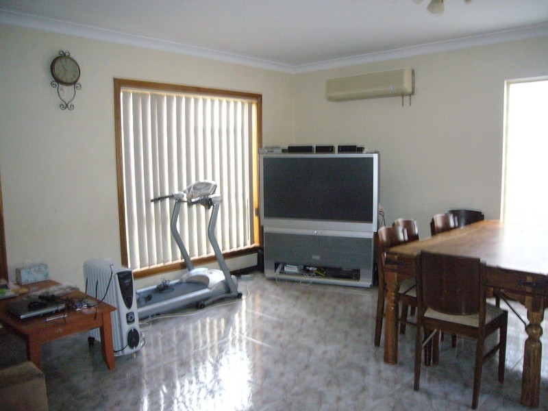 2/32 Bower Street, Roselands NSW 2196