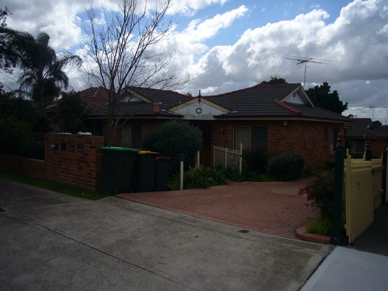 2/32 Bower Street, Roselands NSW 2196