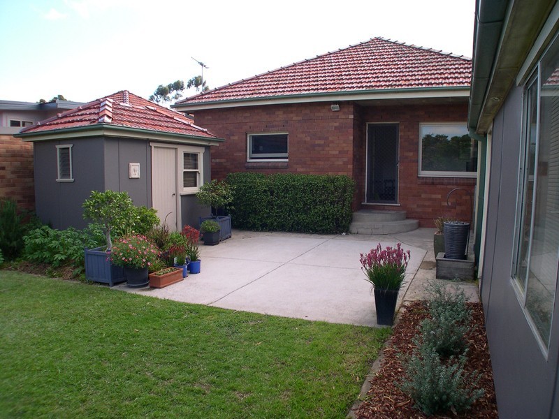 8 Welfare Avenue, Beverly Hills NSW 2209