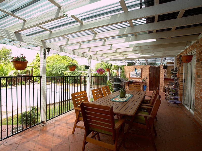 21 Thurbon Avenue, Peakhurst NSW 2210